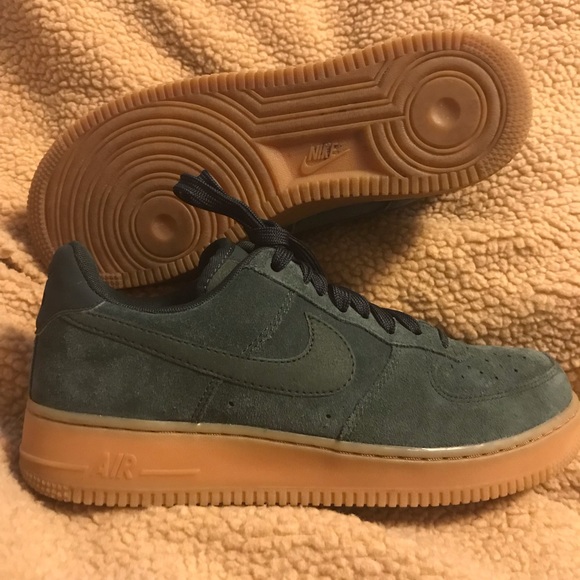 Nike Air Force 1 - Picture 2 of 3
